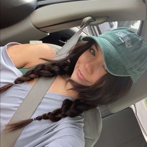 Meet your Posher, Isabel